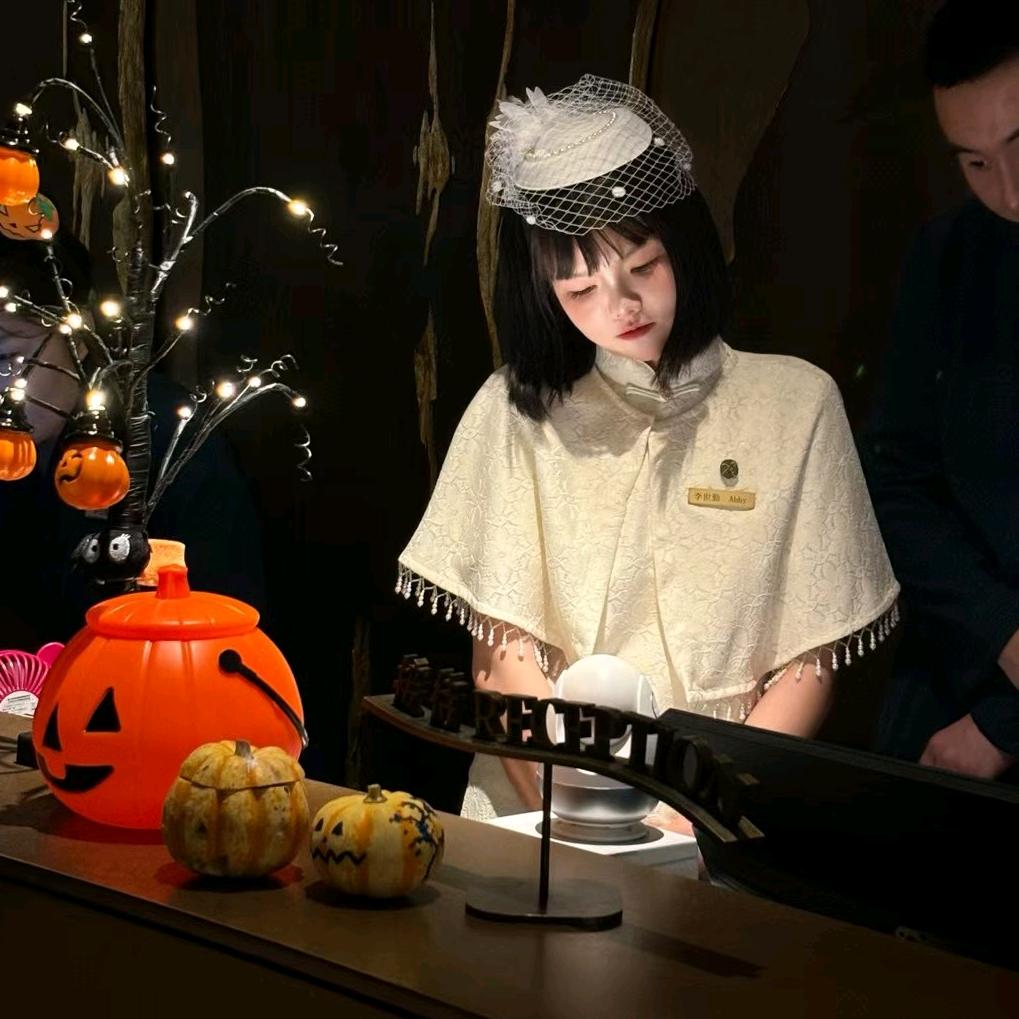 带你玩转外滩的花间堂堂主