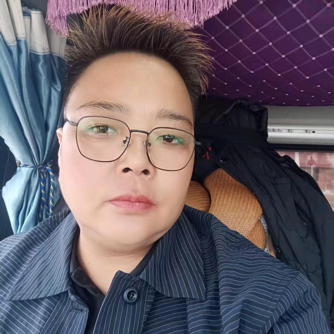 侯姐万事靠自己