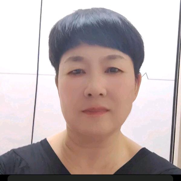 敏敏穿搭