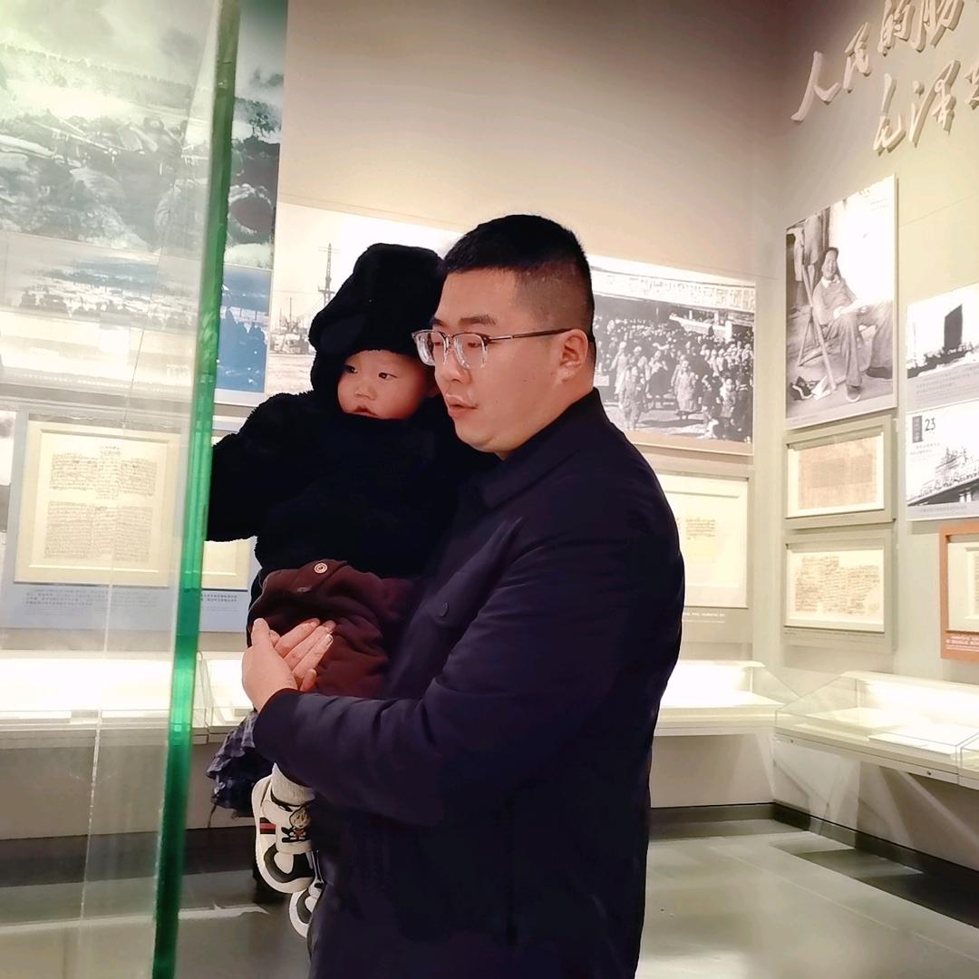 吴糖气泡水（吴焱汐）