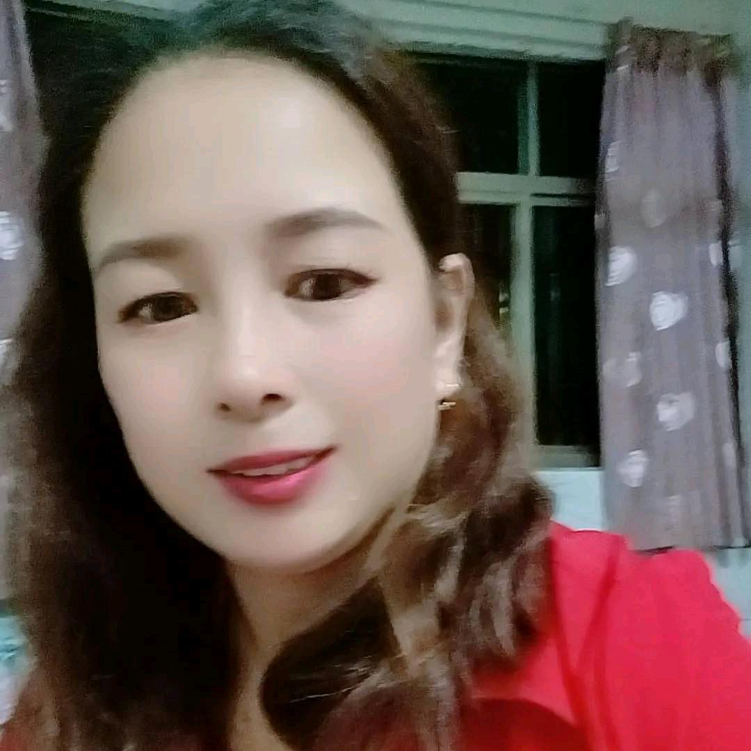 脂森清清