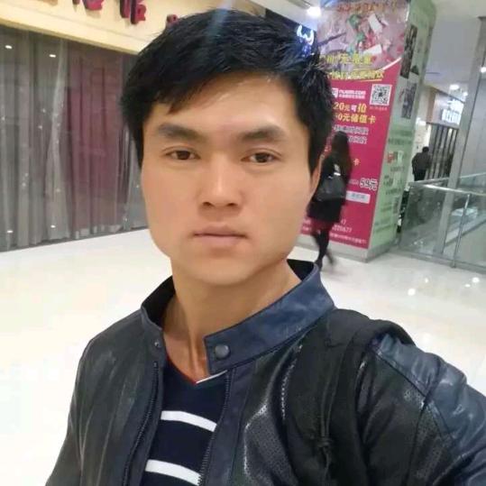 拿着笔记本放羊