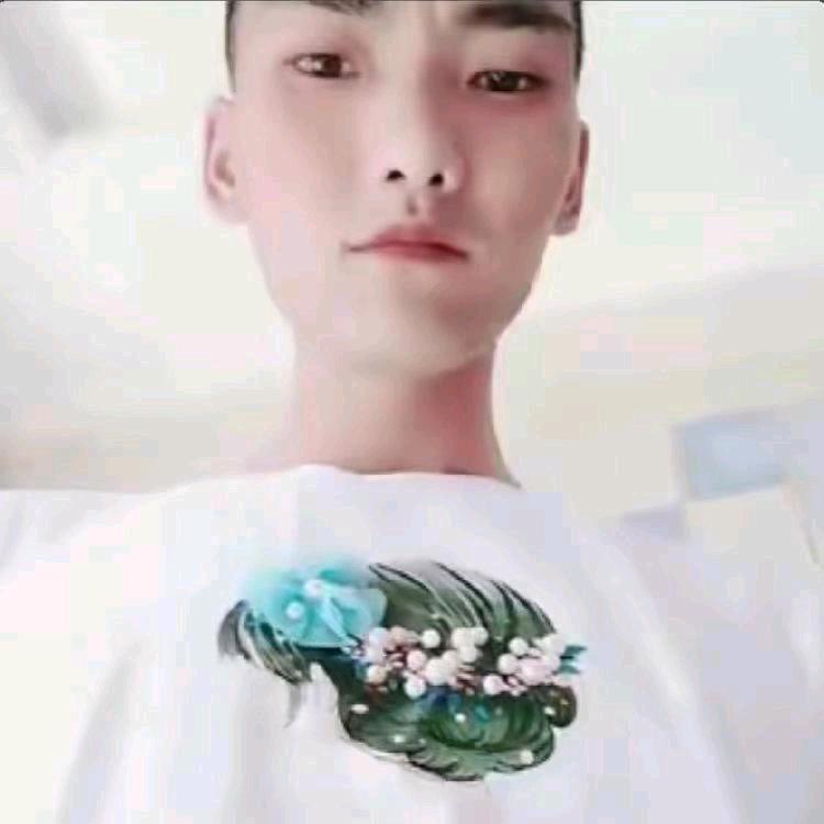 罗彬