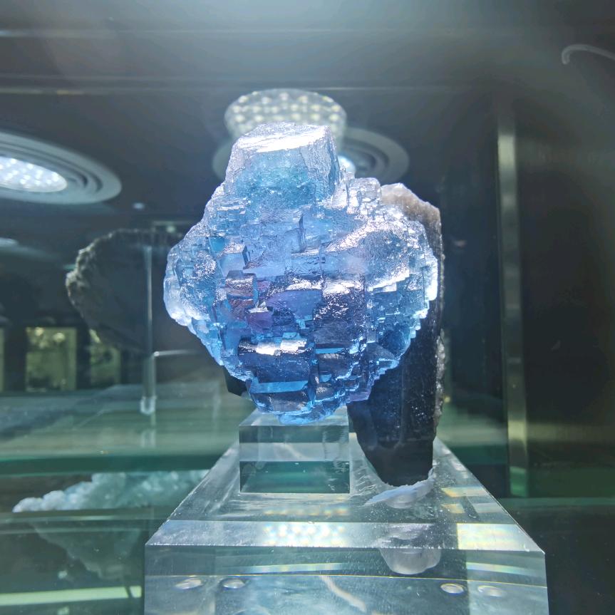 小杨矿石