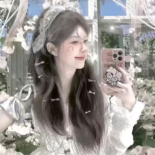 奶油小星球ฅ՞•ﻌ•՞ฅ（露思）