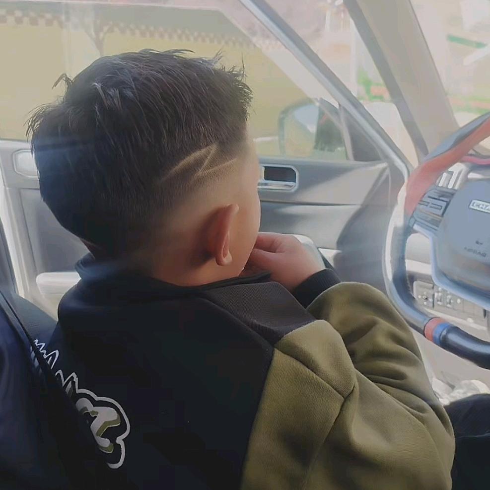 罗    绒     D    Z