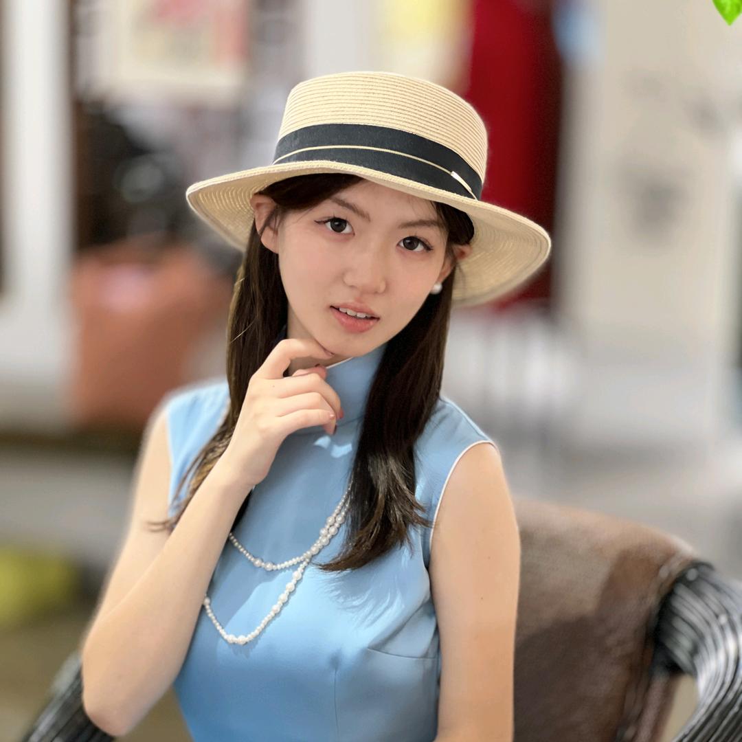 喜欢旗袍的小女孩