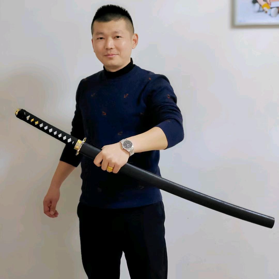 动刀不动情