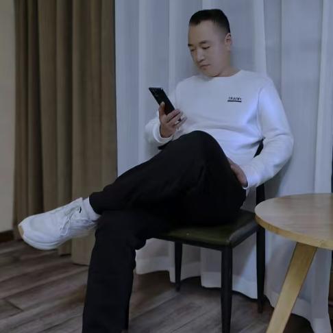 银平八哥鹩哥养殖场 东东
