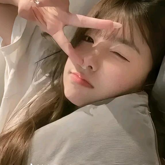 沈婉心🌸(冲300粉)