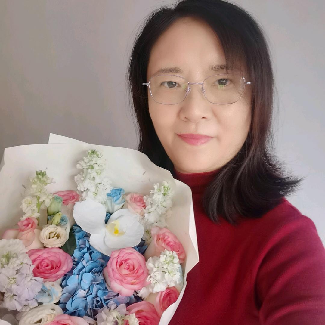 于女士（69年鸡）