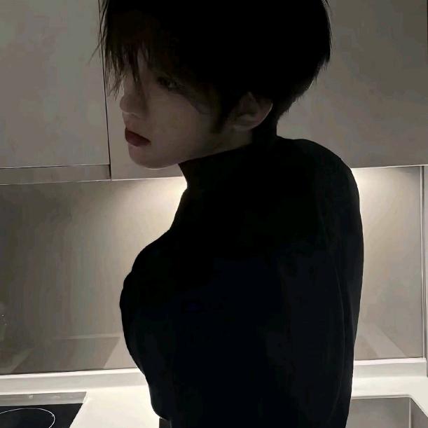 当街焚烧自己只为治疗冷暴力