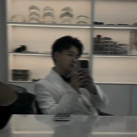 ￴￴￴ ￴￴ ￴ ￴