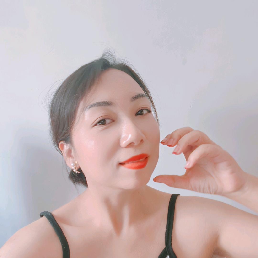 @疯狂小阿姨