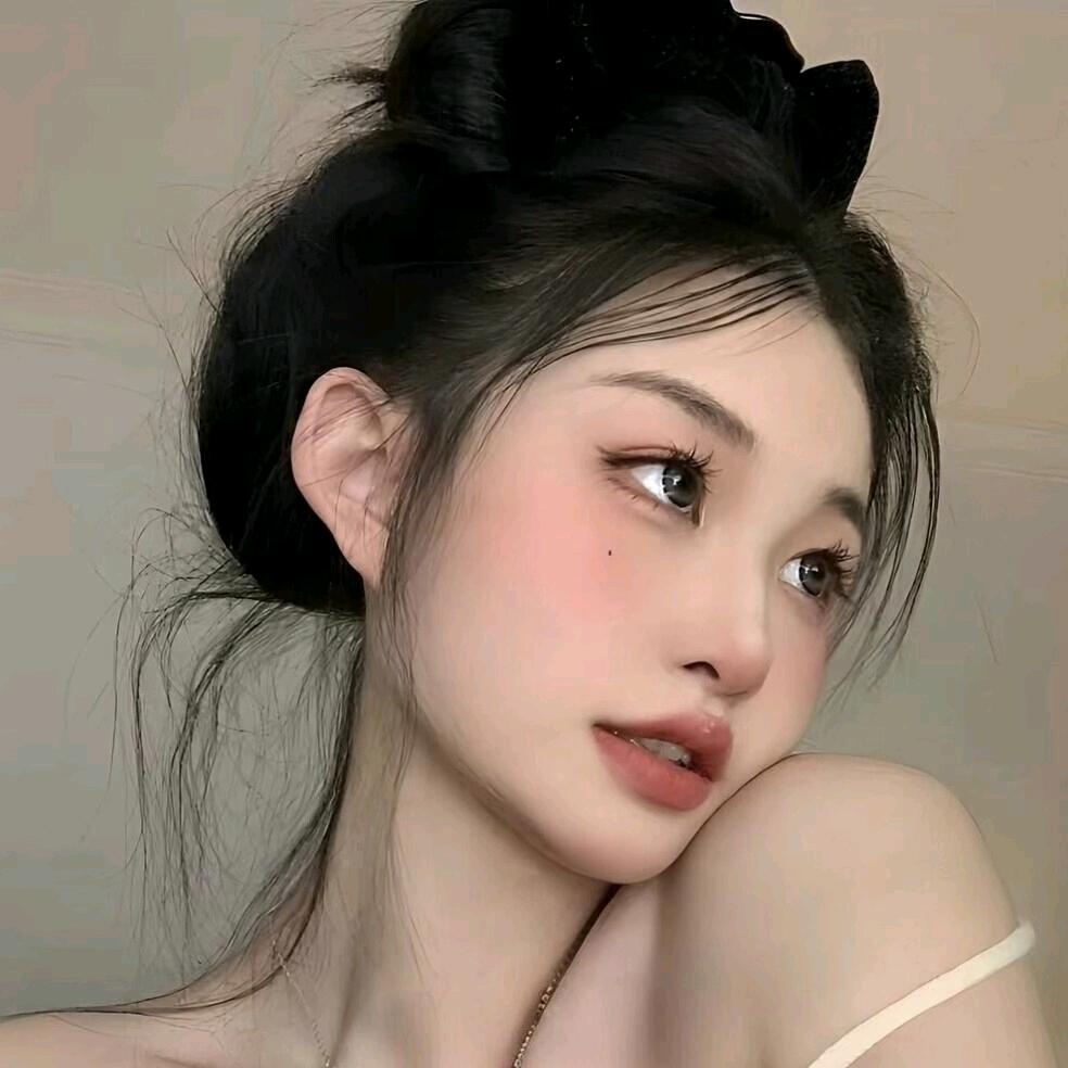 𝐒𝐡𝐘𝐋𝐢𝐞.