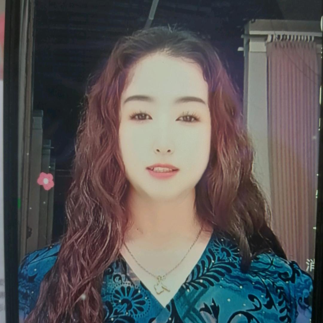 小树苗（首播21：10）