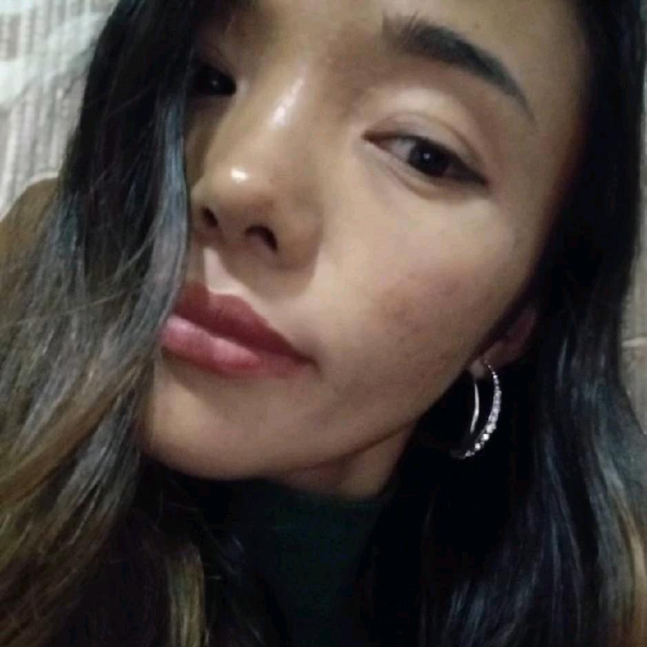 哈尼族姑娘，本人种植妃子笑荔枝