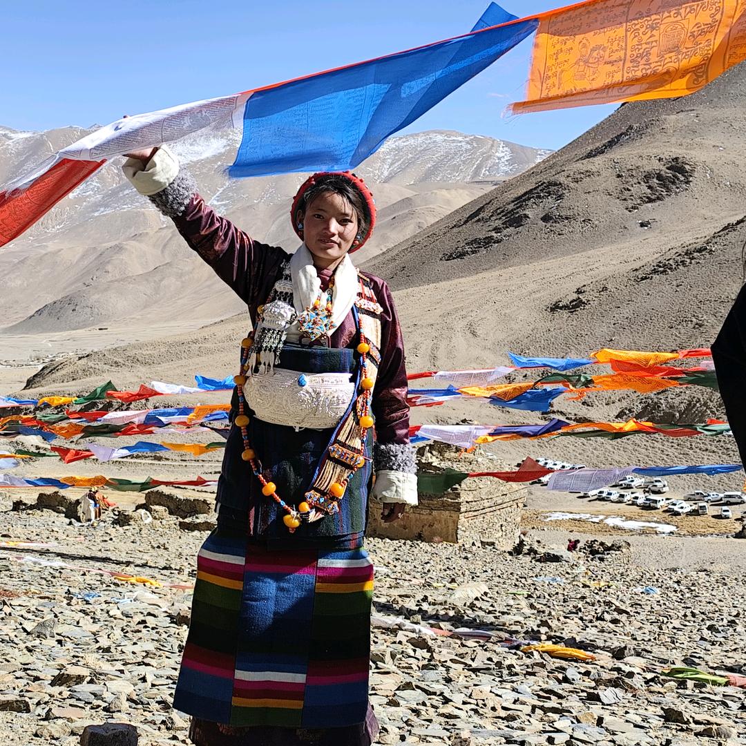 ꧁꫞࿆ 拉࿆ 仓࿆ ꫞꧂