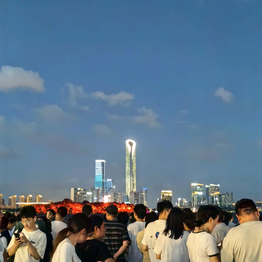 翁姐橱窗