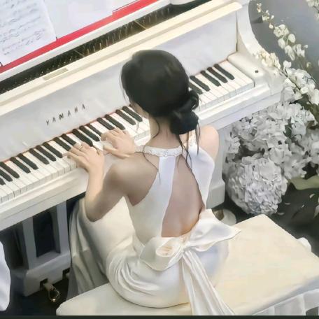 蜷缩成一团