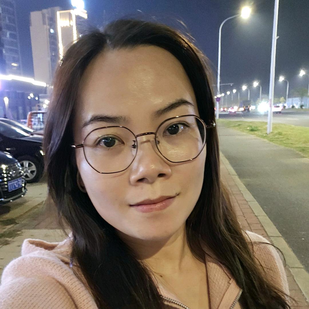 爱笑的眼睛（👀）