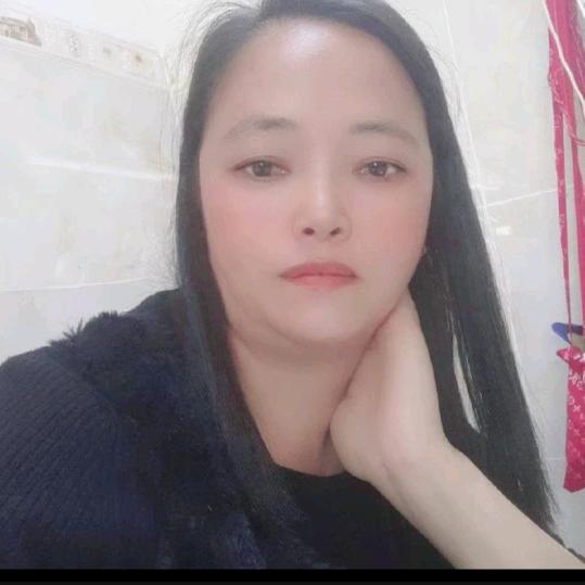 罗芳