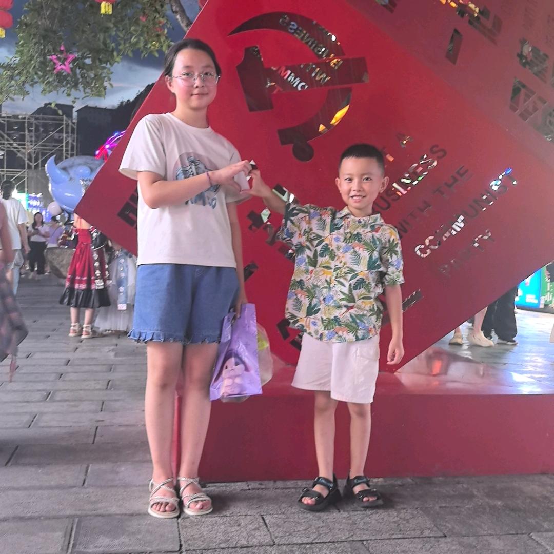 快乐🌻雅婷🍀童崽