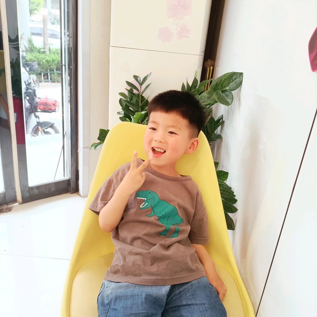 白白胖胖，充满希望