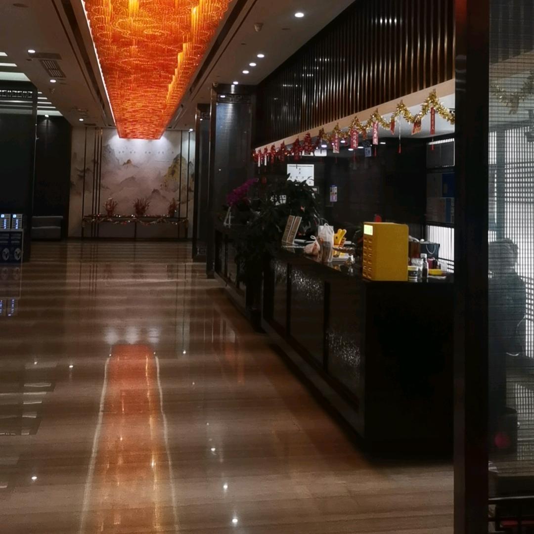 番禺水岸澜庭袁生