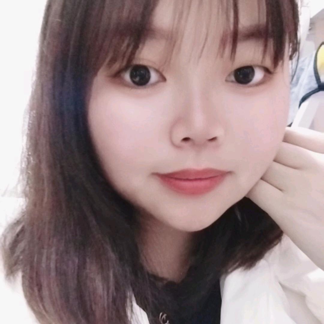 越努力越幸运💋