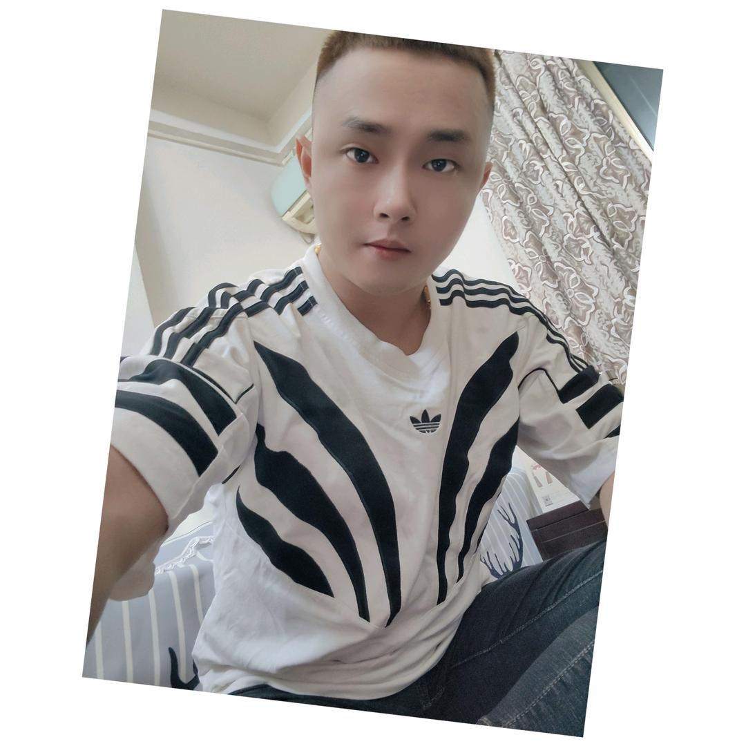 凌晨一点的猫ᥫᩣ