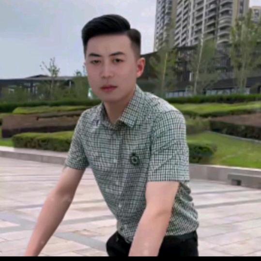 @阔 步 钱 行
