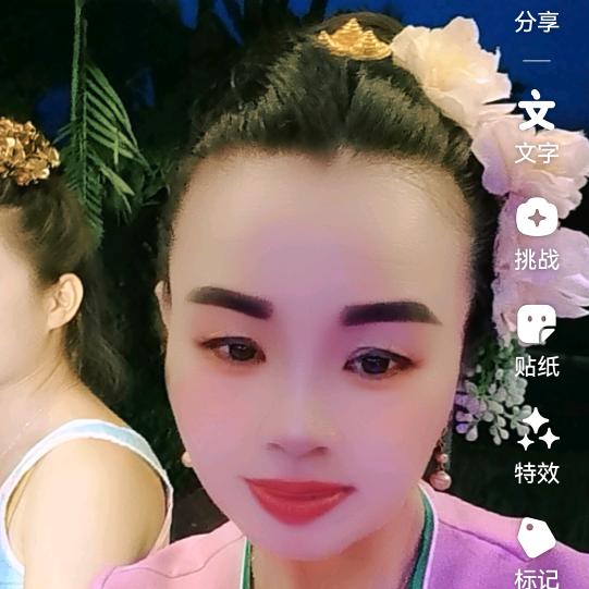 月光下。