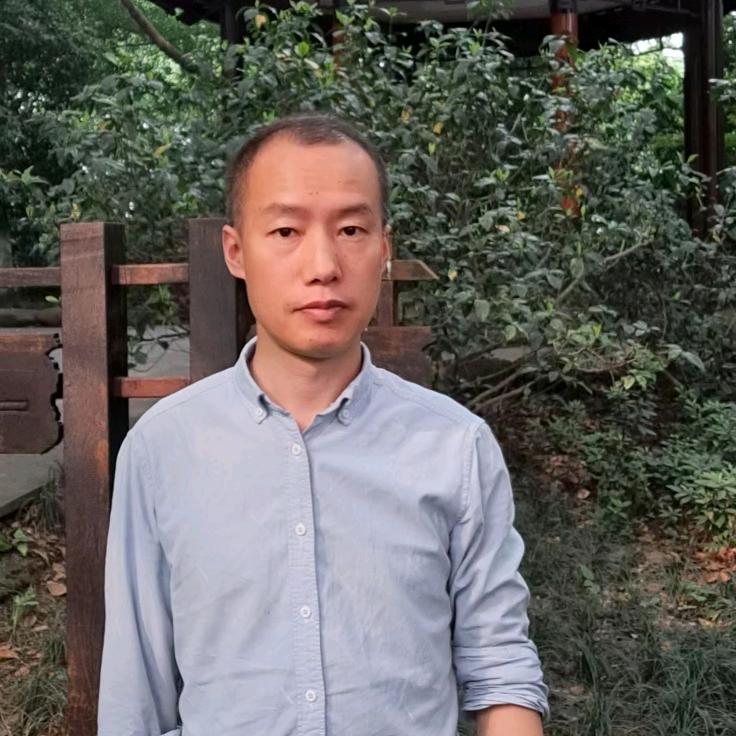 依然向阳