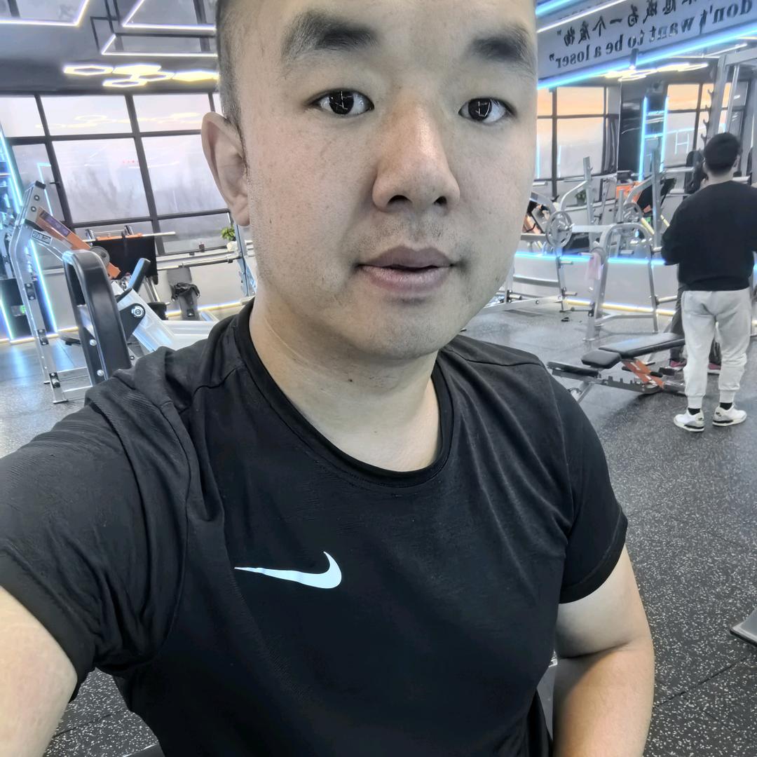 香某