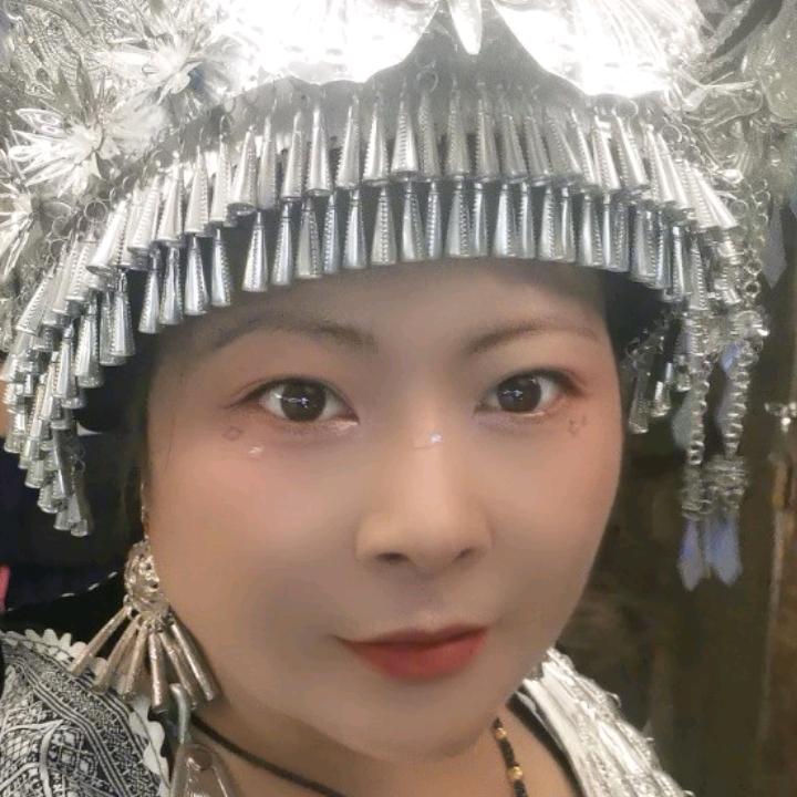 张灵