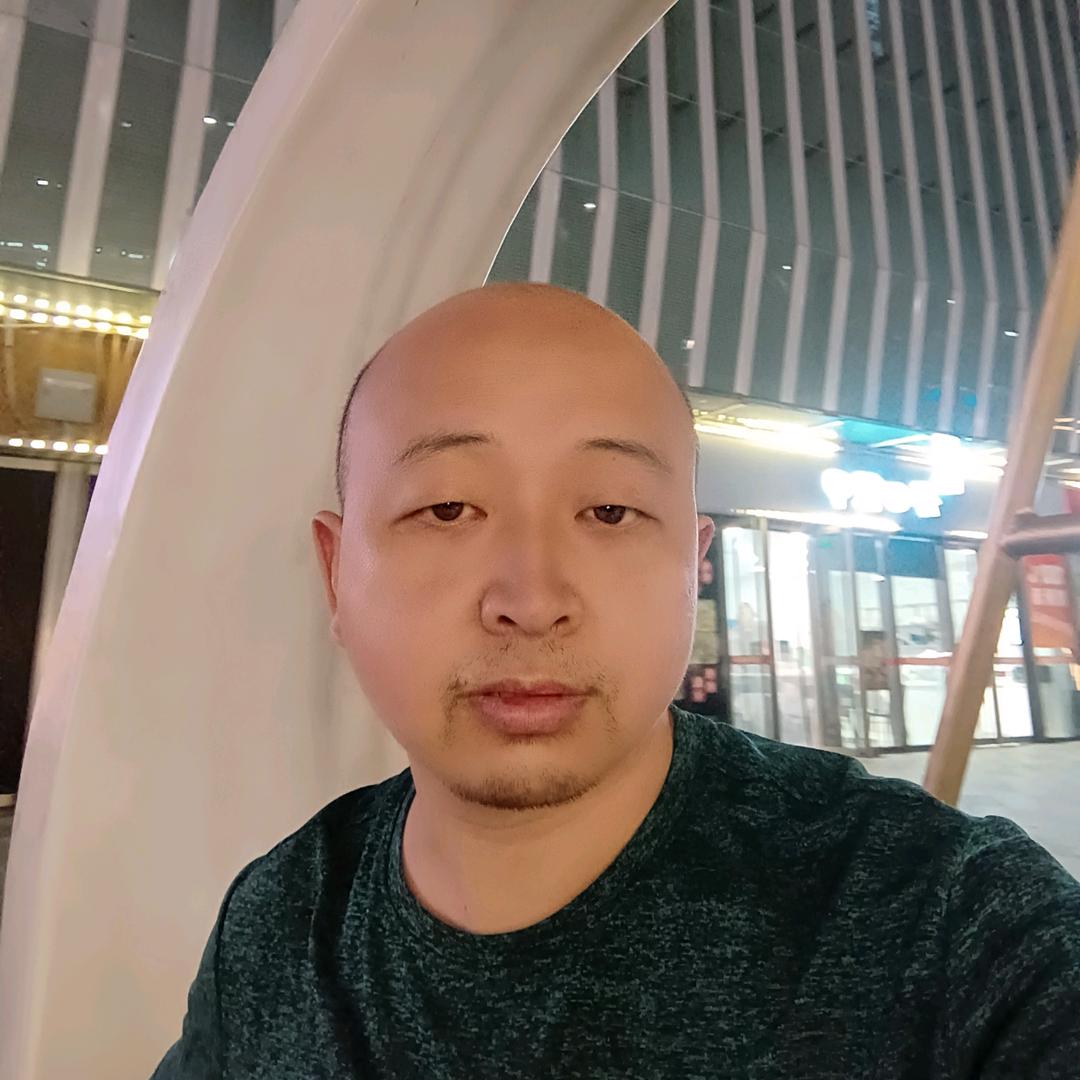 顺其自然的光头