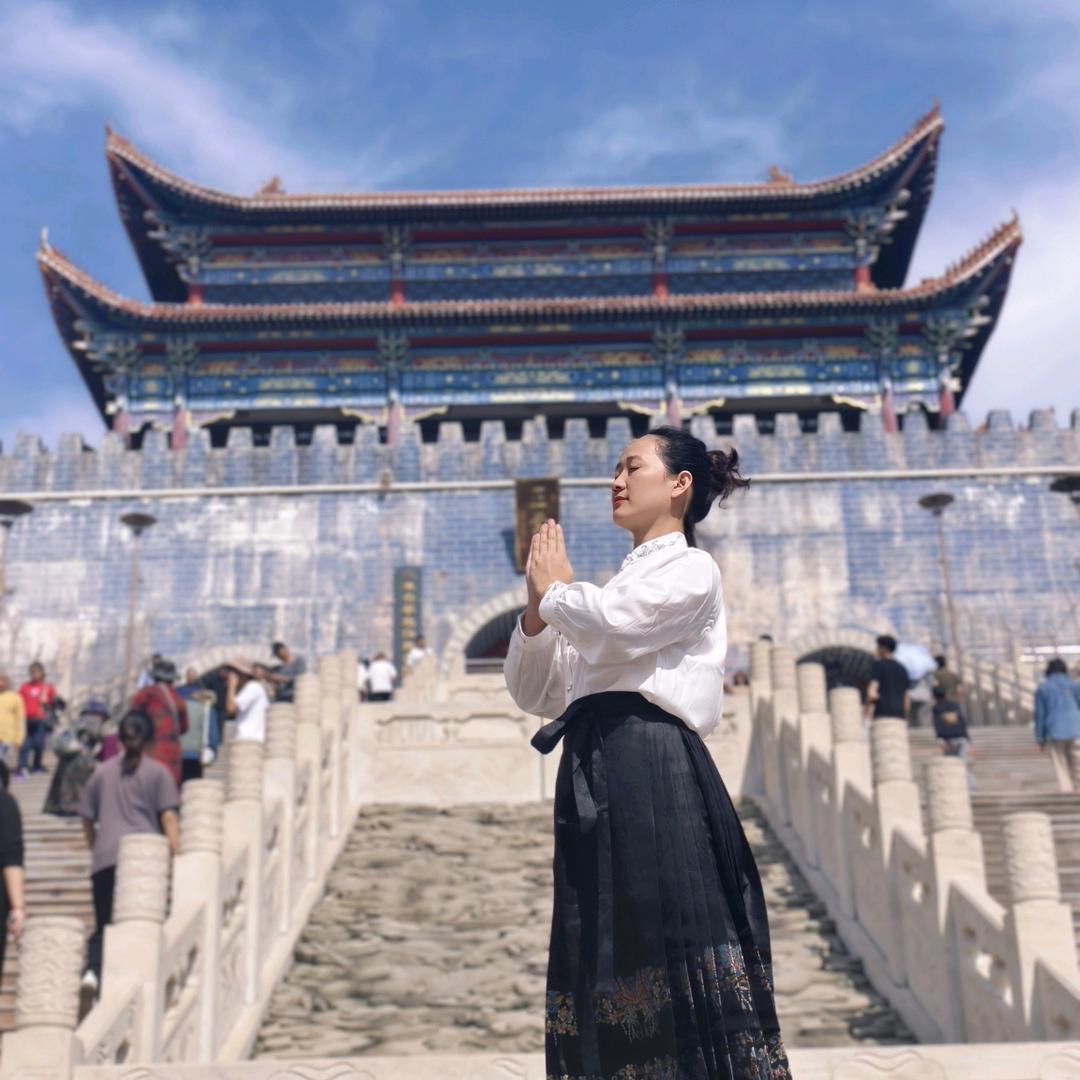 你笑起来真好看😍