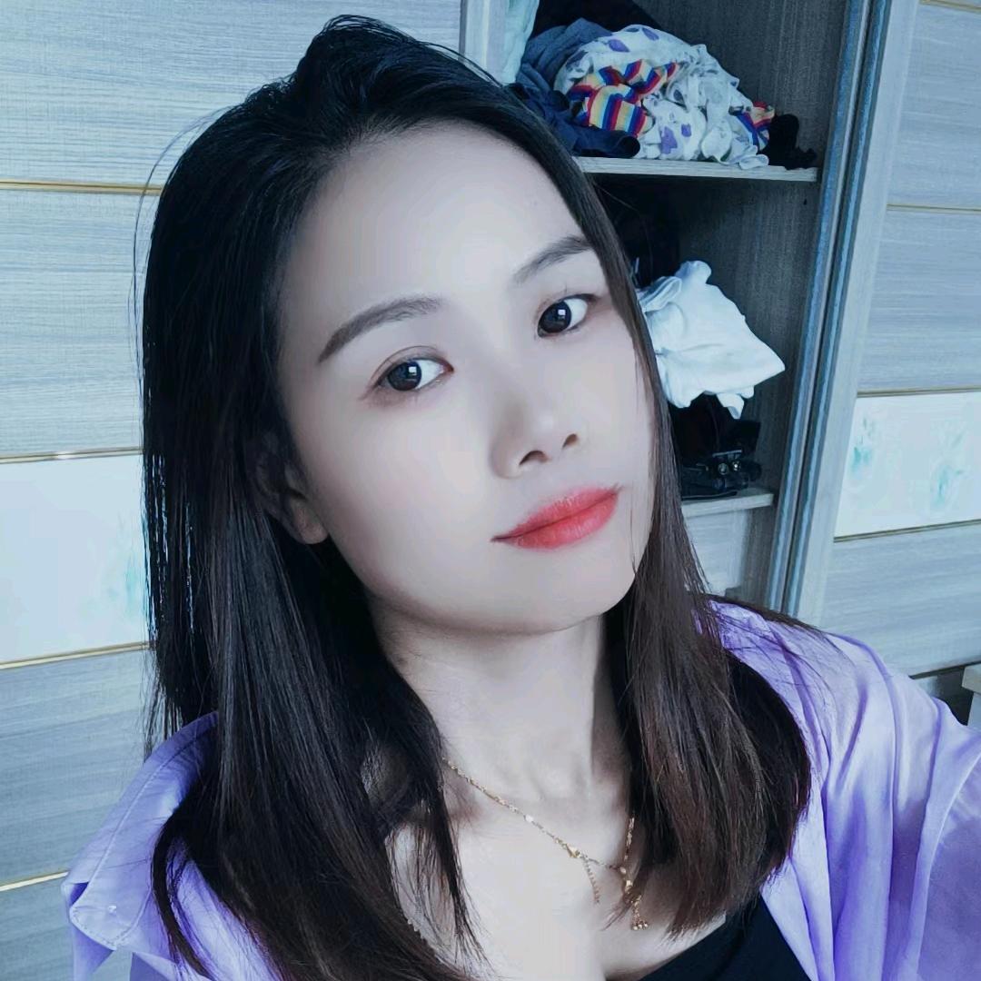 小周:虎牙妹
