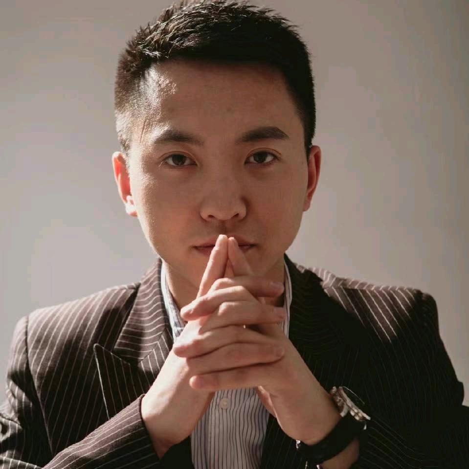 学院路包租公周明