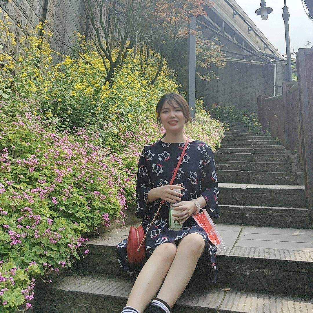 阿米（小个子）轻奢女装