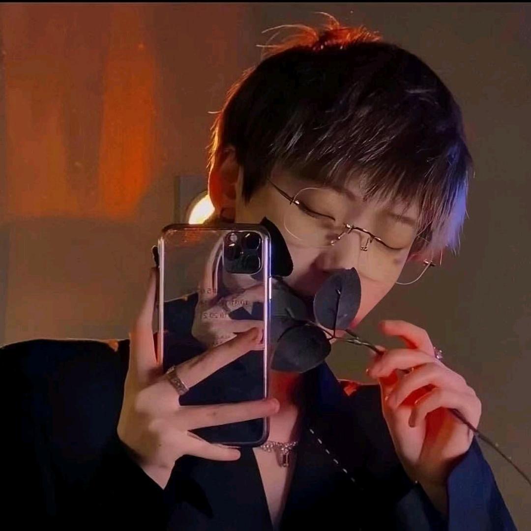 @贾小艺