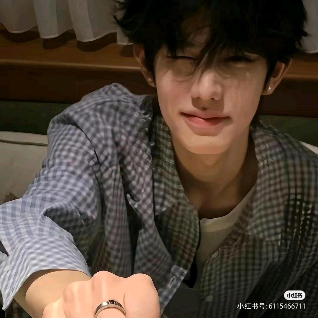 卖核弹的小女孩