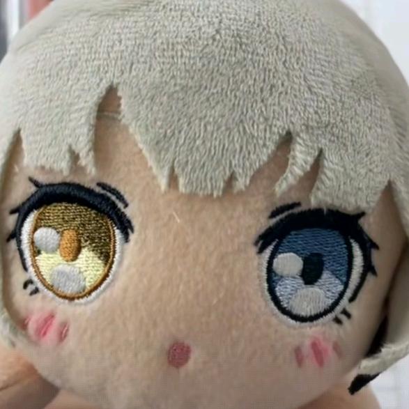 故事如叶泛黄离枝