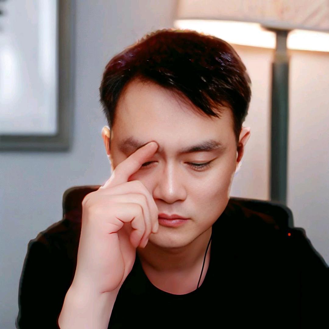 大斌[
