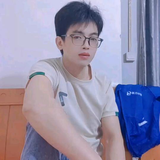@阿兵爱唱歌