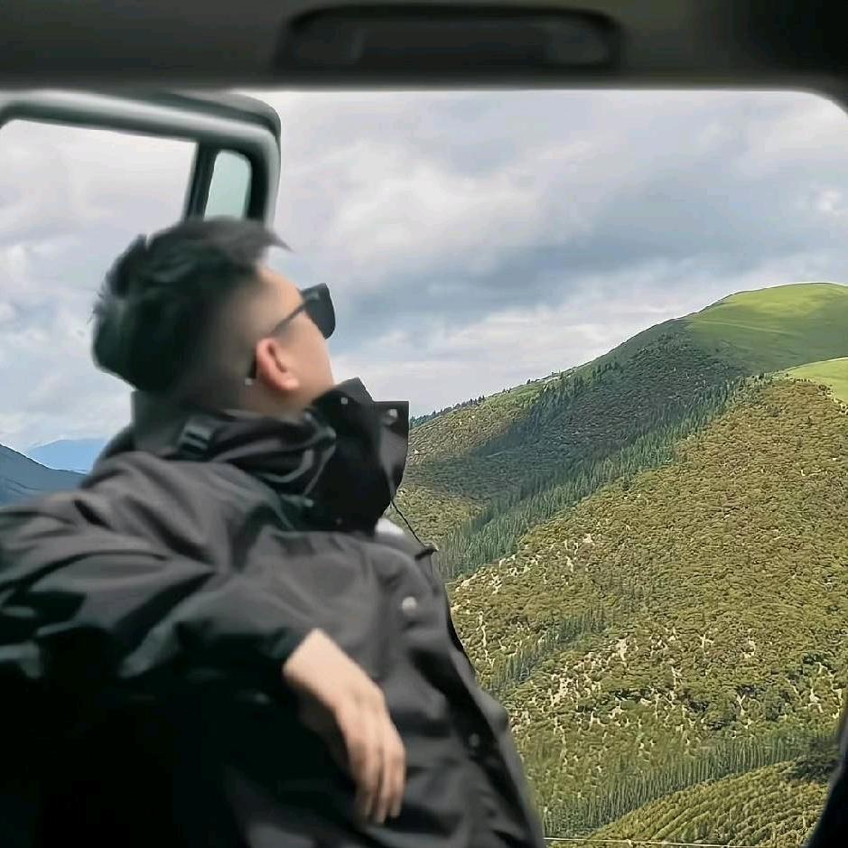 泽伟郑.