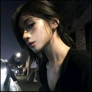 荡秋千的西湖水鱼