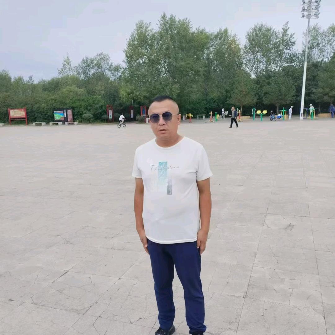 德鹏帅哥开心每一天永远年轻