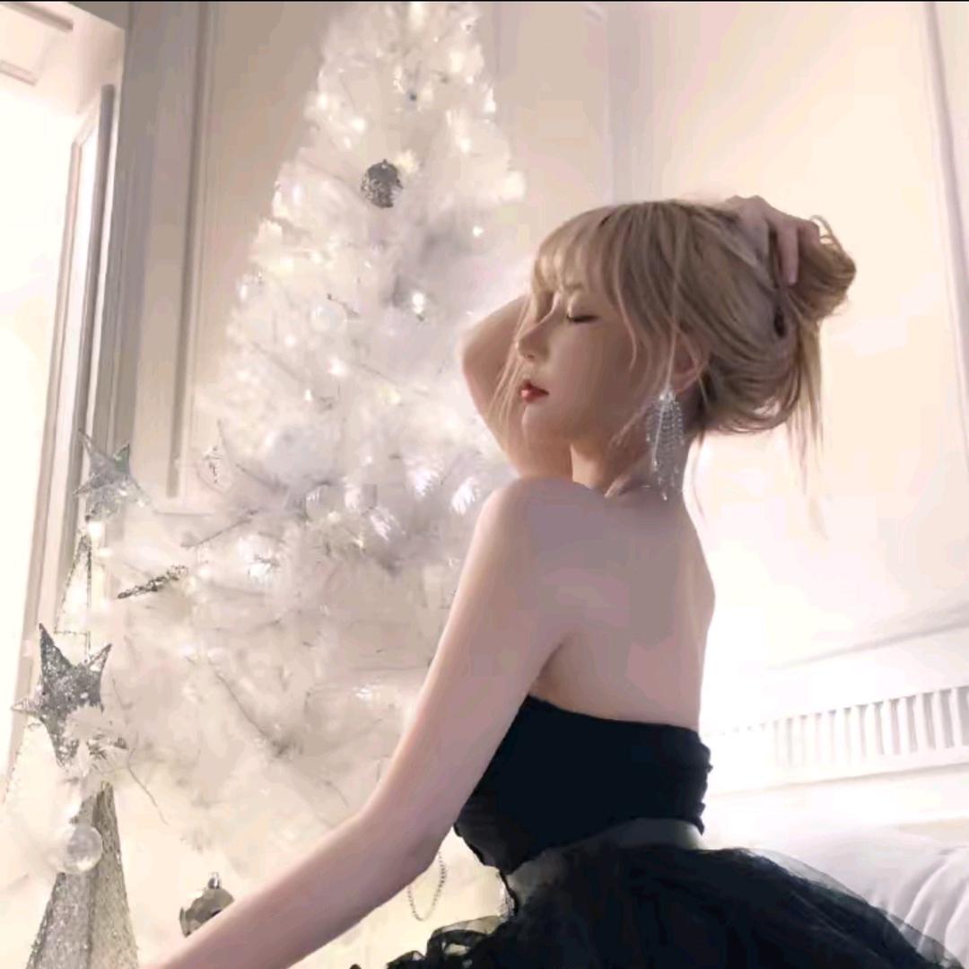 米娜minana呀